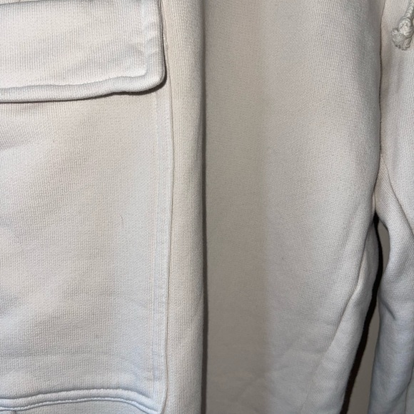 New with tags.  Velvet by Graham cargo sweats.  Off white/Taupe - Picture 3 of 4